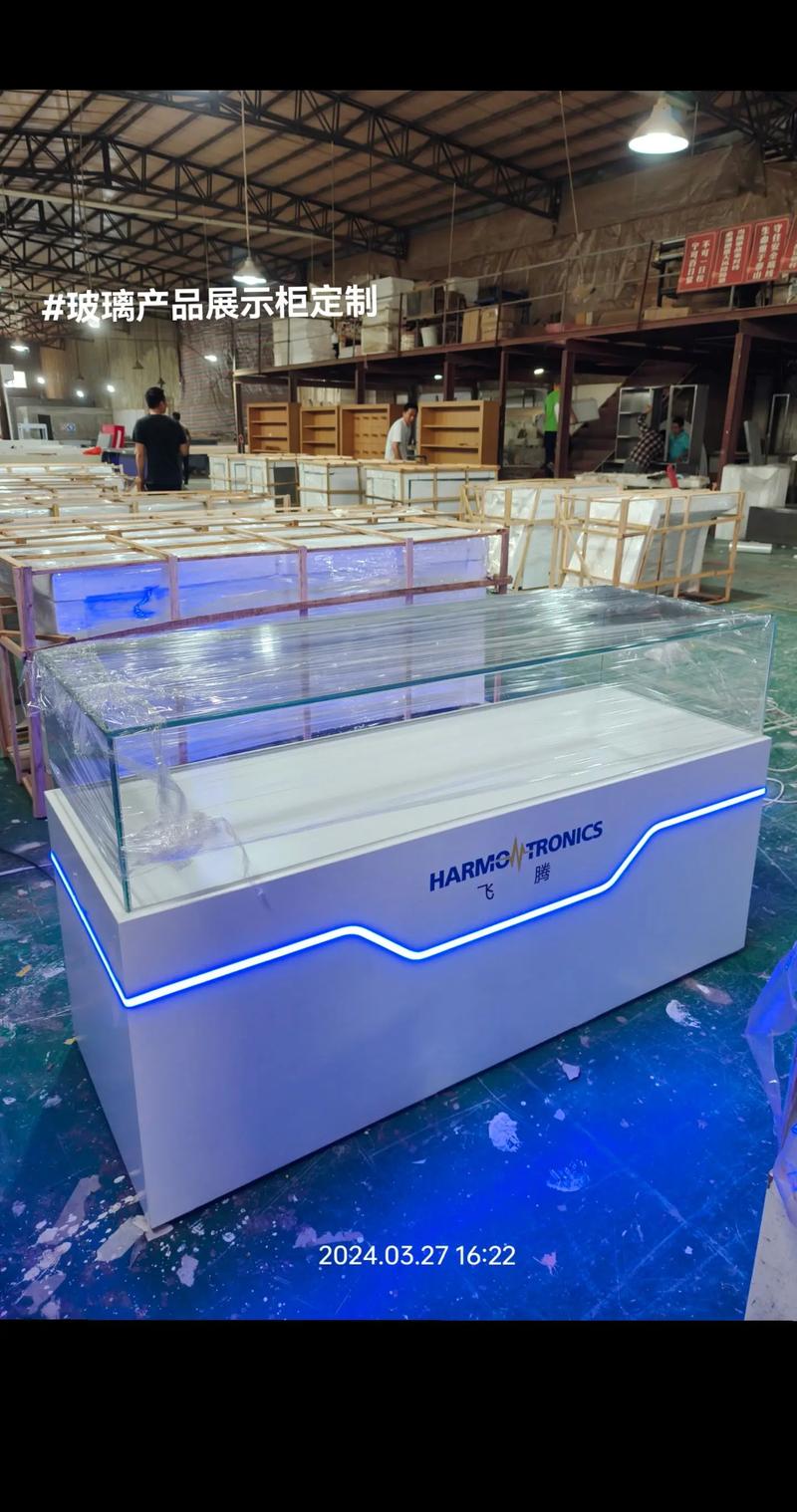 公司展厅产品样品多层中岛台 高效陈列的艺术与功能融合